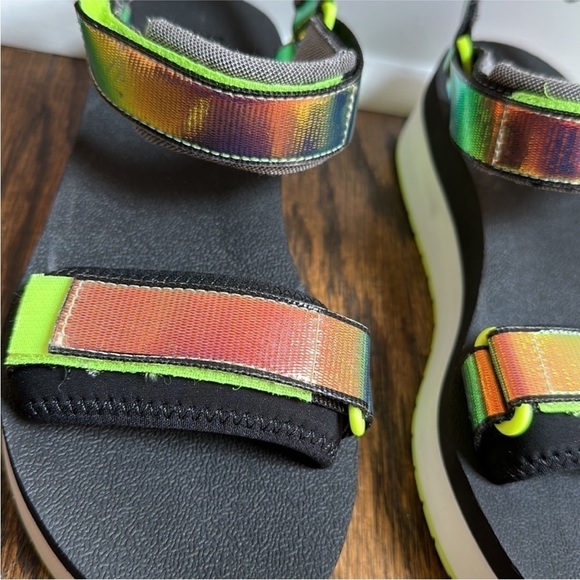 NWOT Keds Trio Platform Iridescent Black Sandals WF66028 - Picture 2 of 6